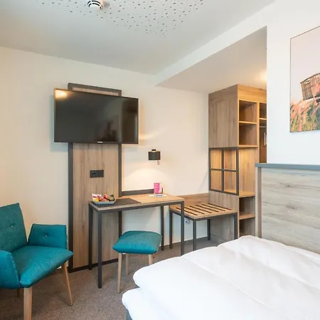 Leinotel Guest house 3*