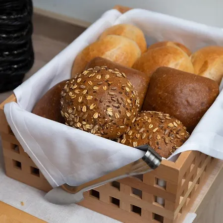 Leinotel Affittacamere 3*