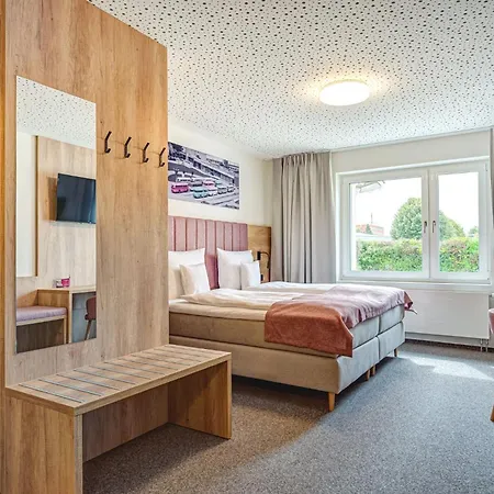 Leinotel Guest house 3*