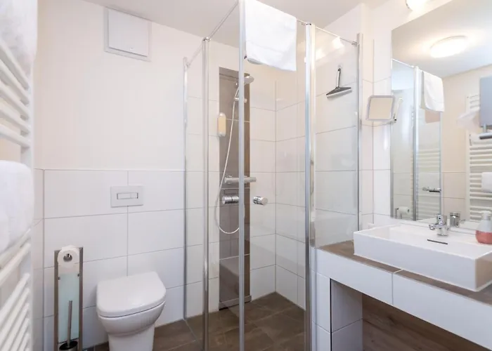 Leinotel Гостевой дом 3*