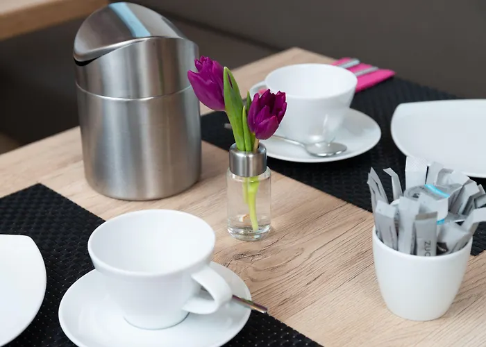 Leinotel Konukevi 3*